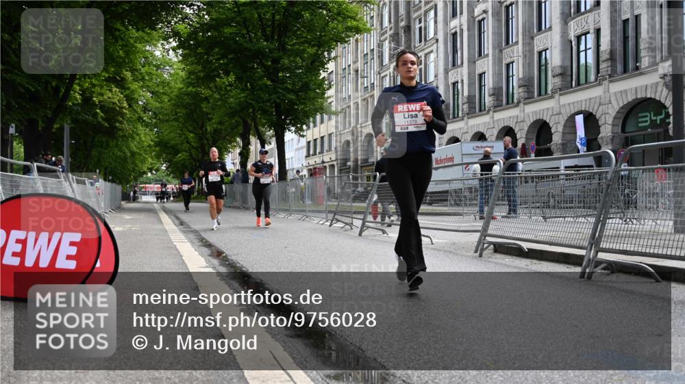 14.06.2026 - REWE Women's Run J. Mangold http://msf.ph/oto/9756028 14.06.2026 10:22:18 Ziel 10305, 10731, 11373 meine-sportfotos.de