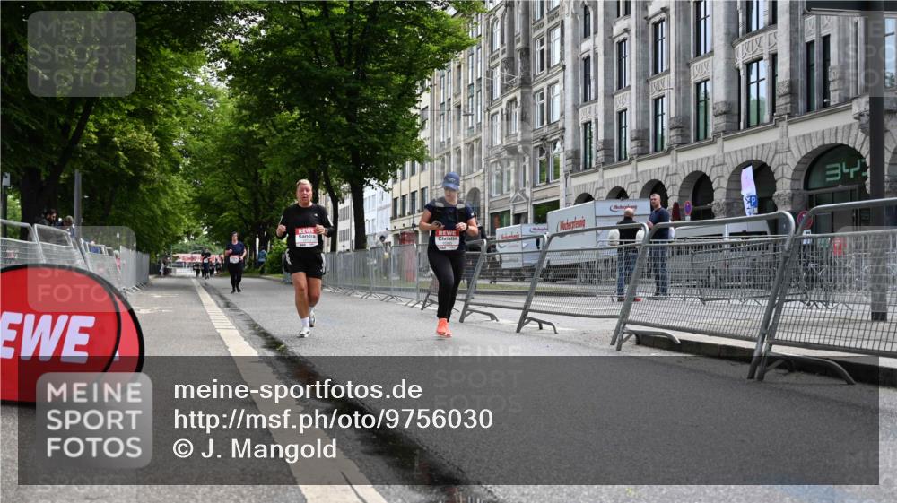 14.06.2026 - REWE Women's Run J. Mangold http://msf.ph/oto/9756030 14.06.2026 10:22:20 Ziel 10305, 10731, 11373 meine-sportfotos.de