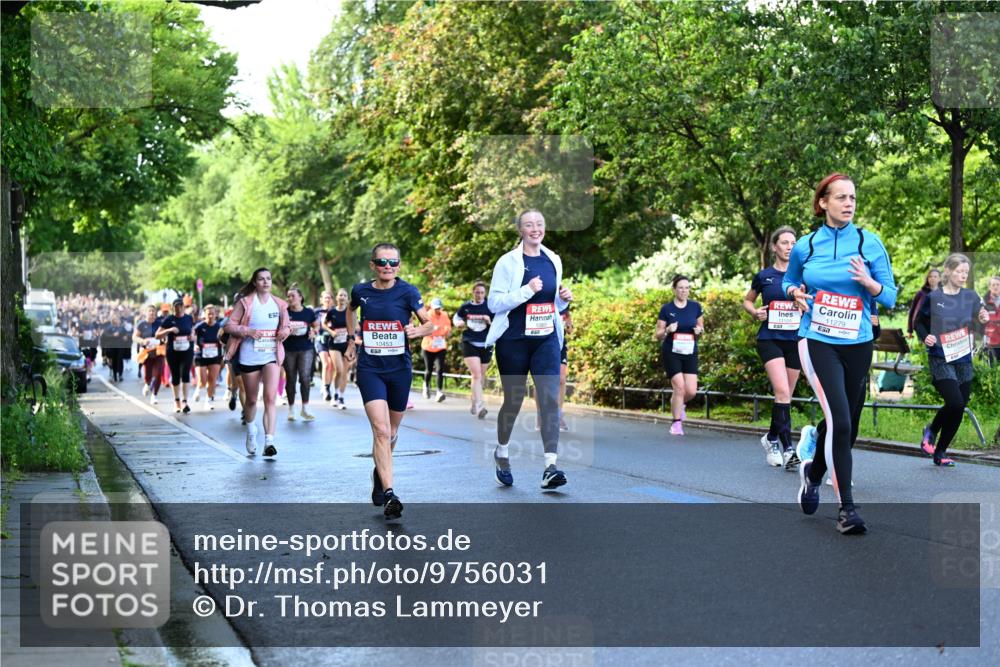 14.06.2026 - REWE Women's Run Dr. Thomas Lammeyer http://msf.ph/oto/9756031 14.06.2026 09:19:40 Laufen 11279, 11104, 10453 meine-sportfotos.de
