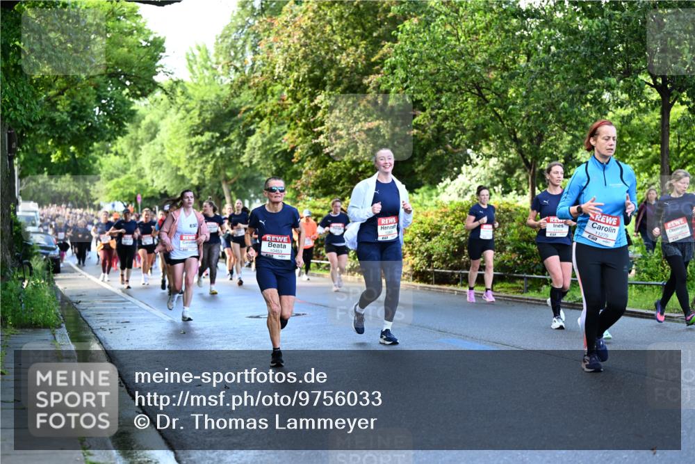 14.06.2026 - REWE Women's Run Dr. Thomas Lammeyer http://msf.ph/oto/9756033 14.06.2026 09:19:40 Laufen 10453, 11279, 7, 10901 meine-sportfotos.de