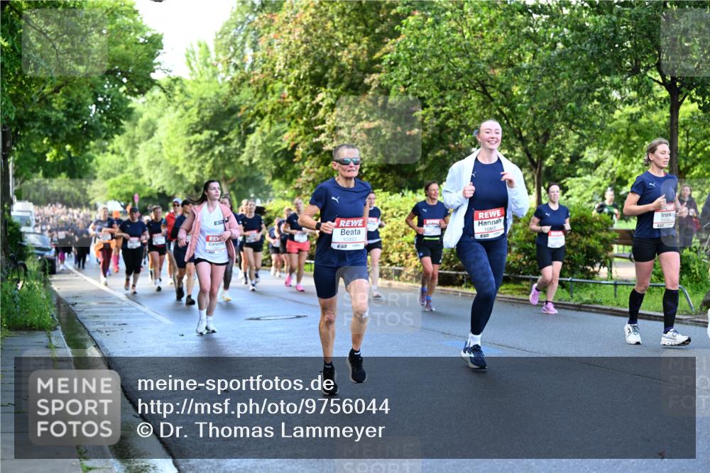 14.06.2026 - REWE Women's Run Dr. Thomas Lammeyer http://msf.ph/oto/9756044 14.06.2026 09:19:41 Laufen 10453, 10805, 11104 meine-sportfotos.de