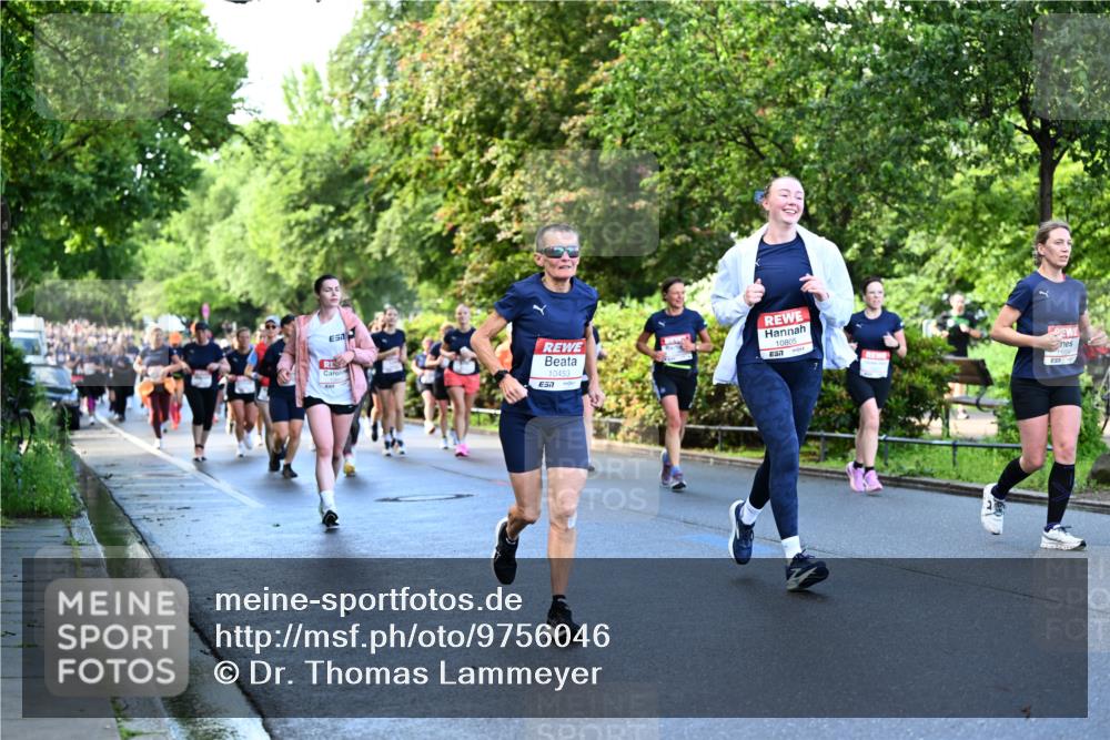 14.06.2026 - REWE Women's Run Dr. Thomas Lammeyer http://msf.ph/oto/9756046 14.06.2026 09:19:41 Laufen 10453, 10805, 57 meine-sportfotos.de