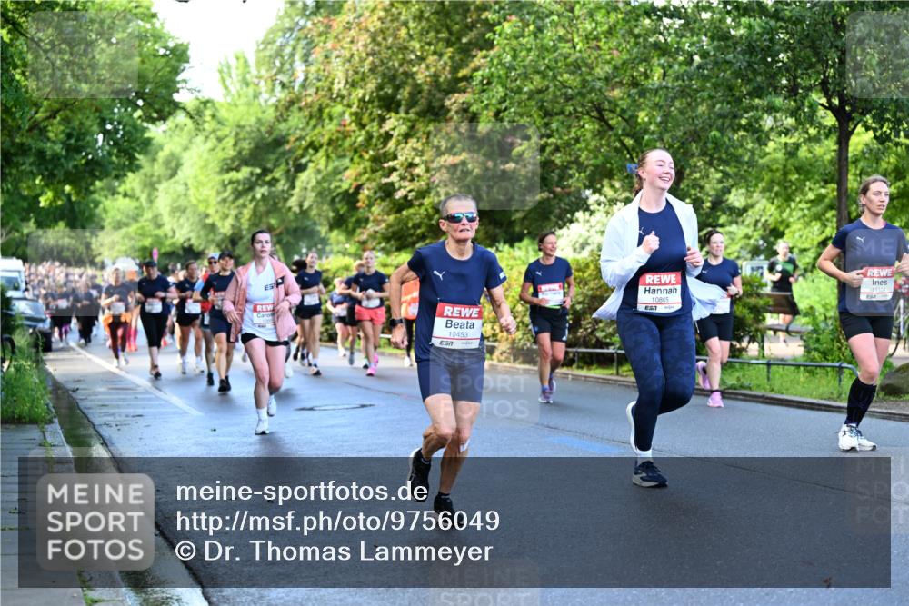 14.06.2026 - REWE Women's Run Dr. Thomas Lammeyer http://msf.ph/oto/9756049 14.06.2026 09:19:41 Laufen 10453, 57, 10805, 11104, 57 meine-sportfotos.de