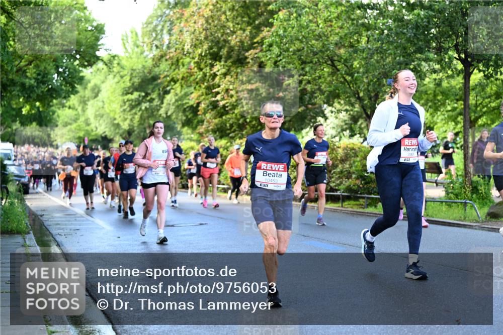 14.06.2026 - REWE Women's Run Dr. Thomas Lammeyer http://msf.ph/oto/9756053 14.06.2026 09:19:41 Laufen 10453, 7, 108 meine-sportfotos.de
