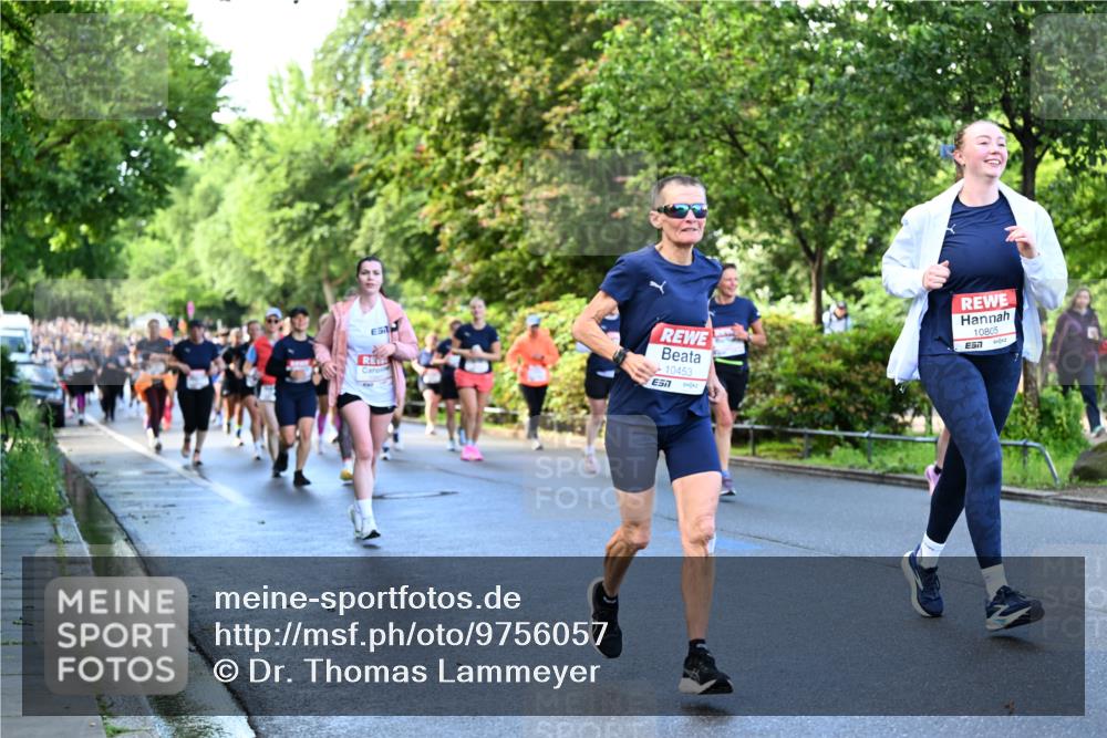 14.06.2026 - REWE Women's Run Dr. Thomas Lammeyer http://msf.ph/oto/9756057 14.06.2026 09:19:42 Laufen 10453, 7, 10805, 7 meine-sportfotos.de