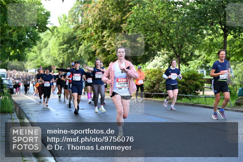 14.06.2026 - REWE Women's Run Dr. Thomas Lammeyer http://msf.ph/oto/9756076 14.06.2026 09:19:43 Laufen 10665 meine-sportfotos.de