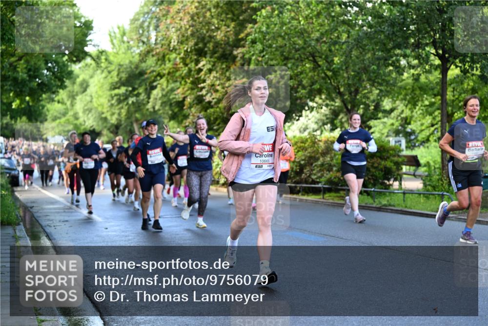14.06.2026 - REWE Women's Run Dr. Thomas Lammeyer http://msf.ph/oto/9756079 14.06.2026 09:19:44 Laufen 10665, 7 meine-sportfotos.de