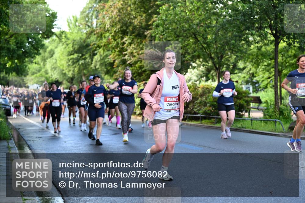 14.06.2026 - REWE Women's Run Dr. Thomas Lammeyer http://msf.ph/oto/9756082 14.06.2026 09:19:44 Laufen 10665 meine-sportfotos.de
