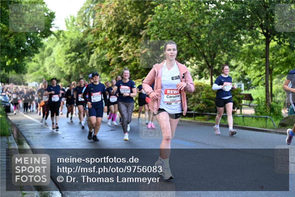 14.06.2026 - REWE Women's Run Dr. Thomas Lammeyer http://msf.ph/oto/9756083 14.06.2026 09:19:44 Laufen 1, 10665, 7 meine-sportfotos.de