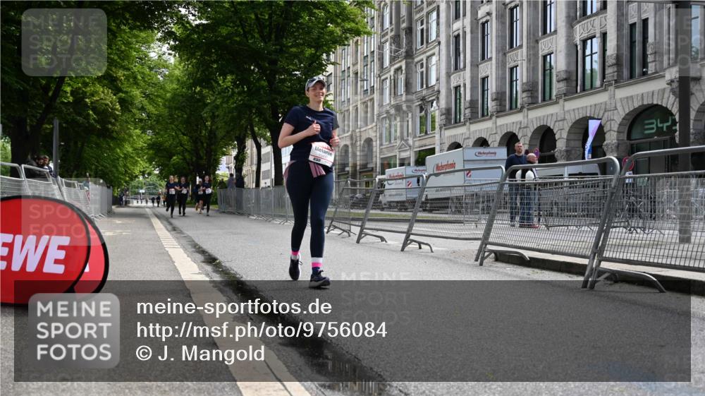 14.06.2026 - REWE Women's Run J. Mangold http://msf.ph/oto/9756084 14.06.2026 10:22:45 Ziel 10437 meine-sportfotos.de