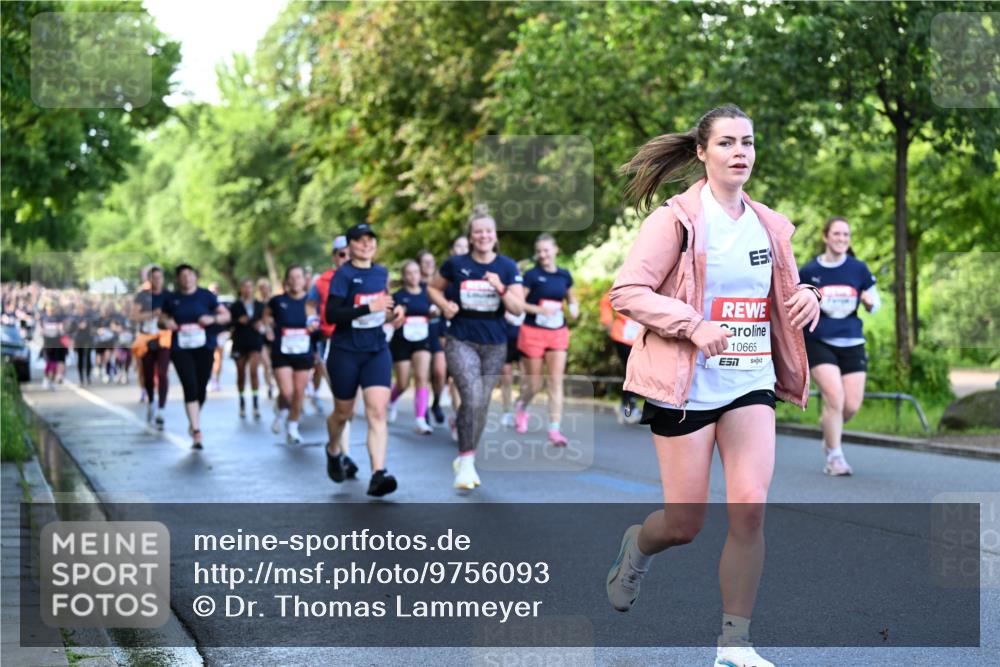 14.06.2026 - REWE Women's Run Dr. Thomas Lammeyer http://msf.ph/oto/9756093 14.06.2026 09:19:44 Laufen 10665 meine-sportfotos.de