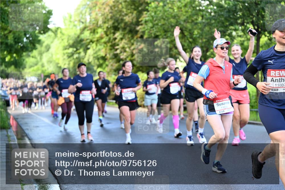 14.06.2026 - REWE Women's Run Dr. Thomas Lammeyer http://msf.ph/oto/9756126 14.06.2026 09:19:47 Laufen 1108, 11037 meine-sportfotos.de