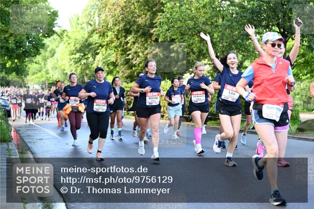14.06.2026 - REWE Women's Run Dr. Thomas Lammeyer http://msf.ph/oto/9756129 14.06.2026 09:19:47 Laufen 10113, 10945, 10946, 10622 meine-sportfotos.de