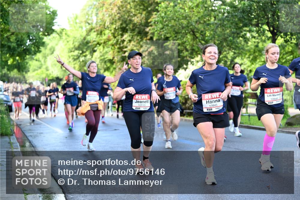 14.06.2026 - REWE Women's Run Dr. Thomas Lammeyer http://msf.ph/oto/9756146 14.06.2026 09:19:48 Laufen 10113, 10945, 7, 10946 meine-sportfotos.de