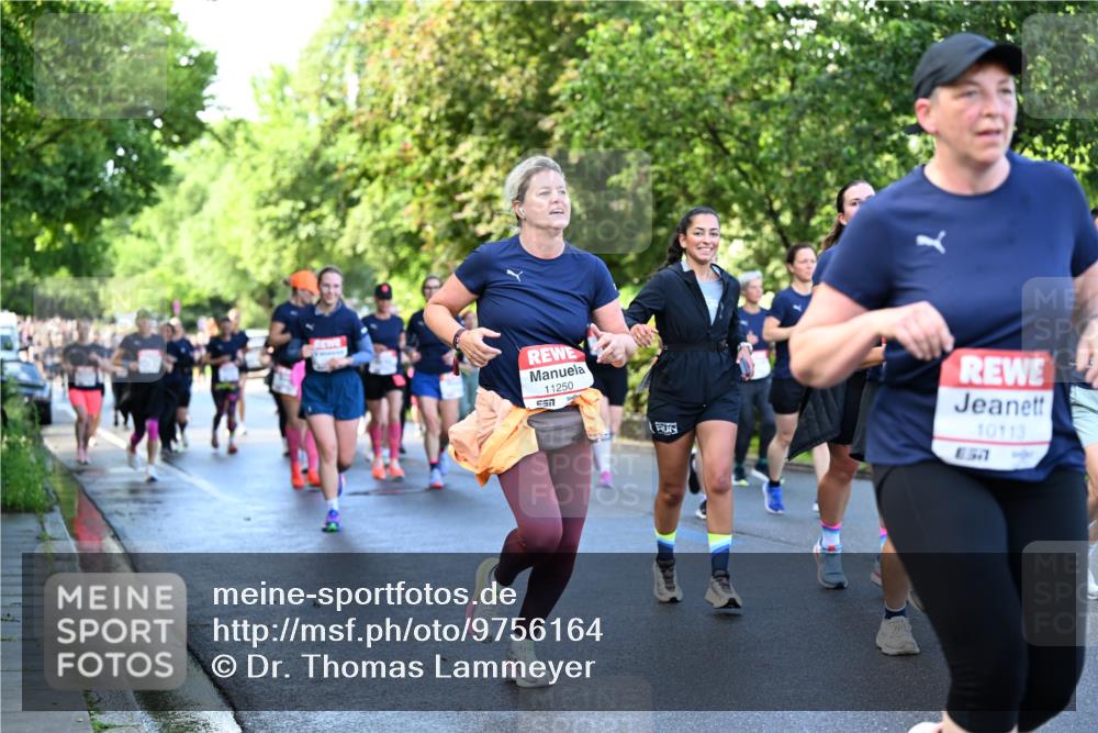 14.06.2026 - REWE Women's Run Dr. Thomas Lammeyer http://msf.ph/oto/9756164 14.06.2026 09:19:50 Laufen 11250, 10113 meine-sportfotos.de