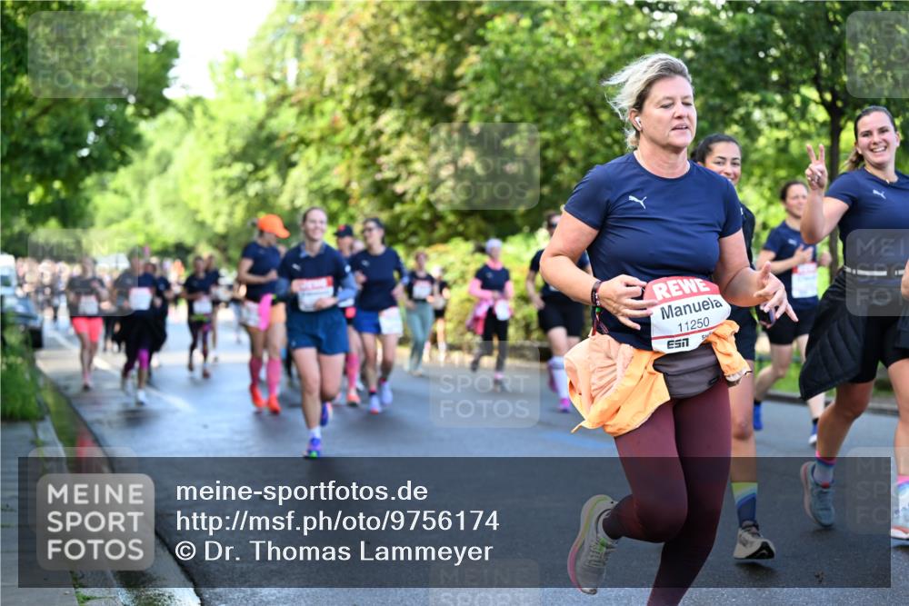 14.06.2026 - REWE Women's Run Dr. Thomas Lammeyer http://msf.ph/oto/9756174 14.06.2026 09:19:51 Laufen 11250 meine-sportfotos.de