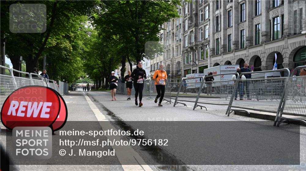 14.06.2026 - REWE Women's Run J. Mangold http://msf.ph/oto/9756182 14.06.2026 10:23:35 Ziel 10311, 10759 meine-sportfotos.de
