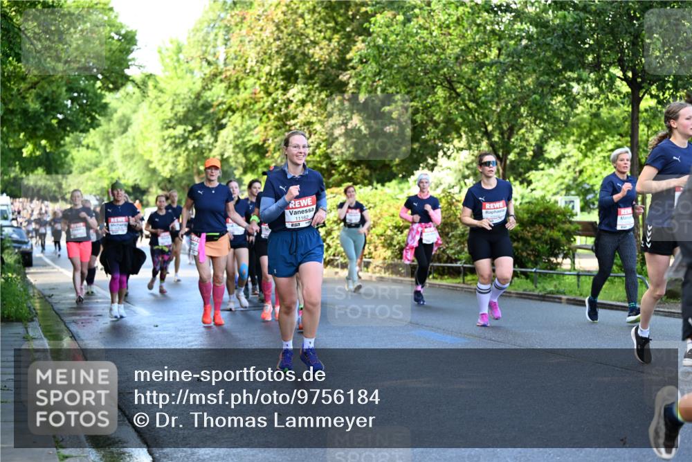14.06.2026 - REWE Women's Run Dr. Thomas Lammeyer http://msf.ph/oto/9756184 14.06.2026 09:19:52 Laufen 11162, 571 meine-sportfotos.de