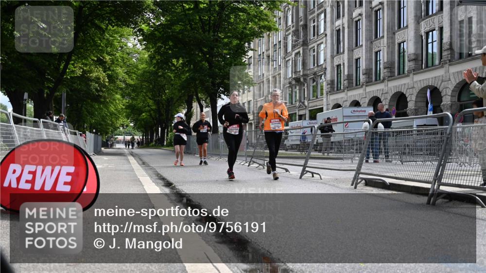 14.06.2026 - REWE Women's Run J. Mangold http://msf.ph/oto/9756191 14.06.2026 10:23:36 Ziel 10311, 10759 meine-sportfotos.de