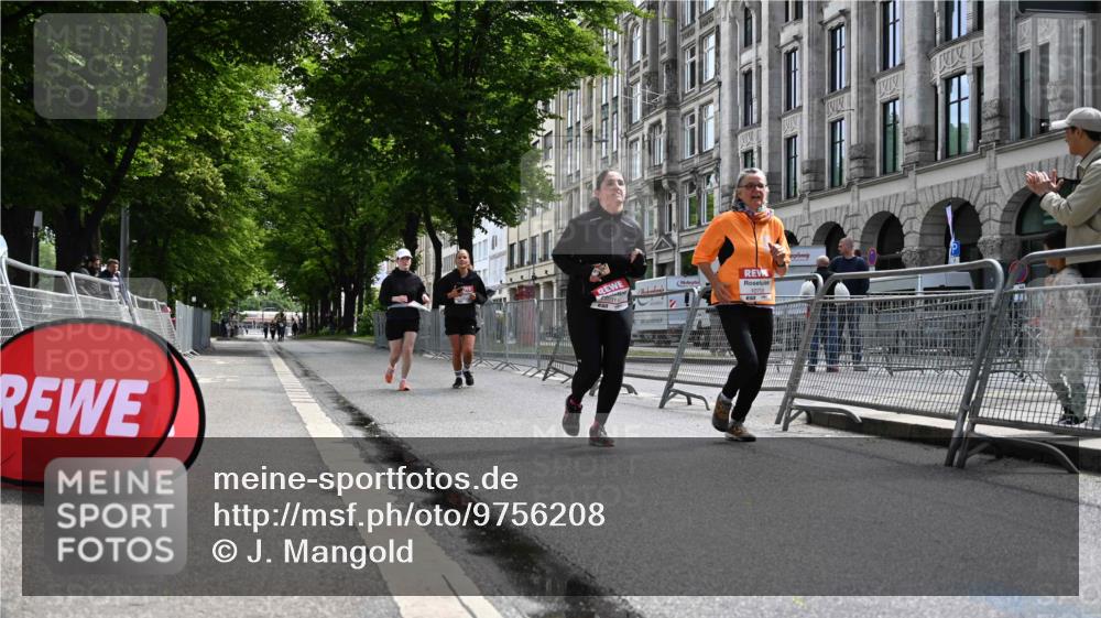 14.06.2026 - REWE Women's Run J. Mangold http://msf.ph/oto/9756208 14.06.2026 10:23:38 Ziel 10311, 10401, 10403, 10759 meine-sportfotos.de