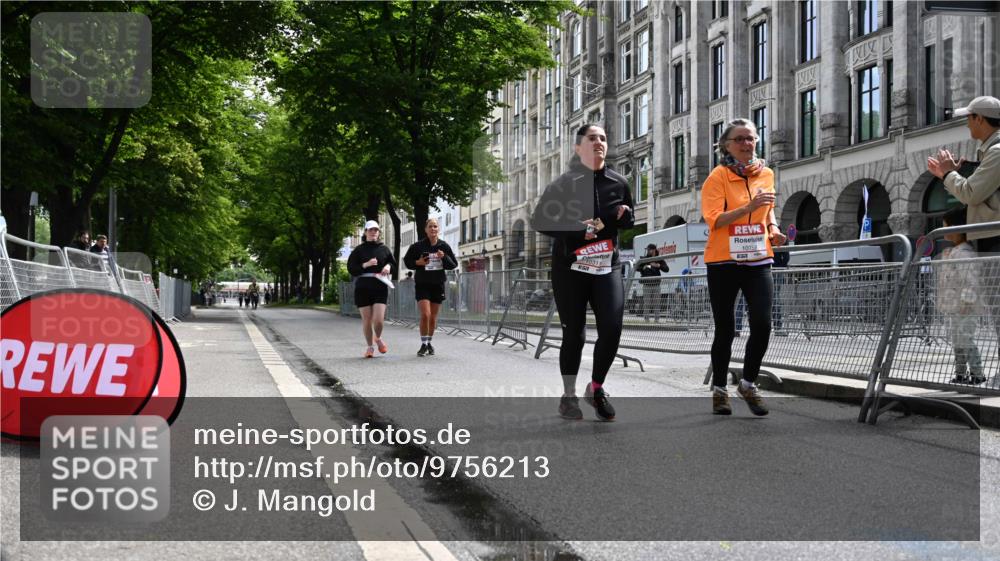 14.06.2026 - REWE Women's Run J. Mangold http://msf.ph/oto/9756213 14.06.2026 10:23:38 Ziel 10311, 10401, 10403, 10759 meine-sportfotos.de