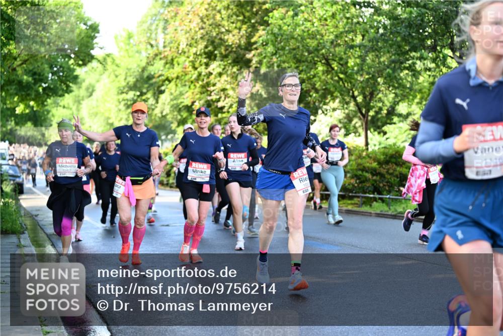 14.06.2026 - REWE Women's Run Dr. Thomas Lammeyer http://msf.ph/oto/9756214 14.06.2026 09:19:54 Laufen 11412, 100, 7, 1116 meine-sportfotos.de