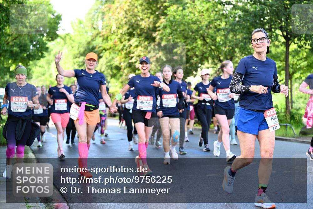 14.06.2026 - REWE Women's Run Dr. Thomas Lammeyer http://msf.ph/oto/9756225 14.06.2026 09:19:54 Laufen 11412, 1009, 7 meine-sportfotos.de