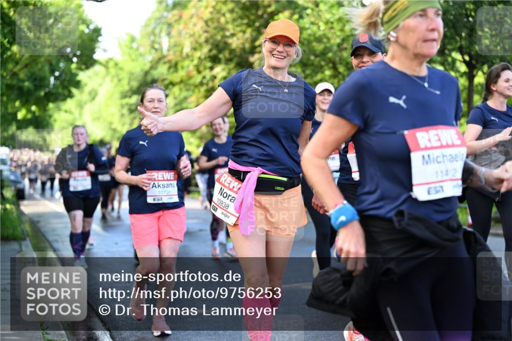 14.06.2026 - REWE Women's Run Dr. Thomas Lammeyer http://msf.ph/oto/9756253 14.06.2026 09:19:56 Laufen 5, 10736, 10938, 7, 1142 meine-sportfotos.de