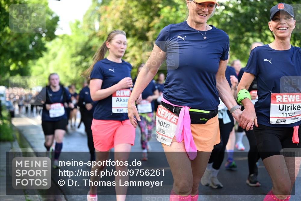 14.06.2026 - REWE Women's Run Dr. Thomas Lammeyer http://msf.ph/oto/9756261 14.06.2026 09:19:57 Laufen 1073, 10938, 11032 meine-sportfotos.de
