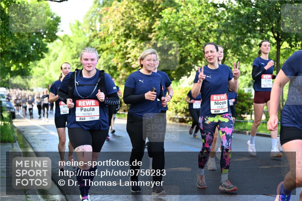 14.06.2026 - REWE Women's Run Dr. Thomas Lammeyer http://msf.ph/oto/9756283 14.06.2026 09:19:59 Laufen 10761, 57, 11321, 7 meine-sportfotos.de