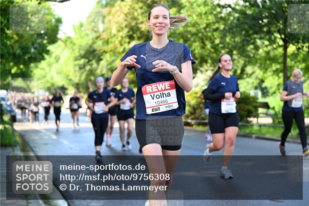14.06.2026 - REWE Women's Run Dr. Thomas Lammeyer http://msf.ph/oto/9756308 14.06.2026 09:20:01 Laufen 10466, 7 meine-sportfotos.de