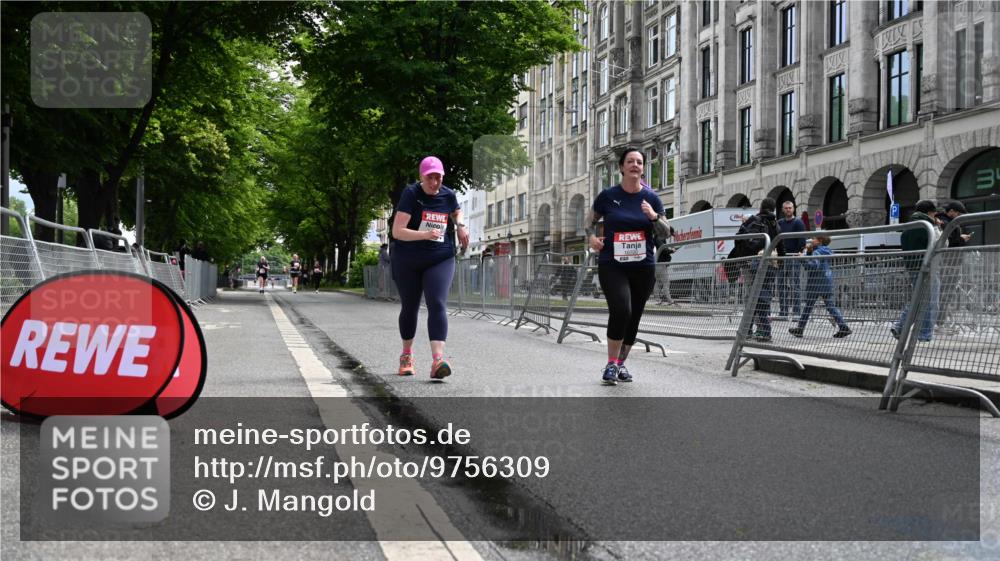 14.06.2026 - REWE Women's Run J. Mangold http://msf.ph/oto/9756309 14.06.2026 10:24:58 Ziel 10152, 10700 meine-sportfotos.de