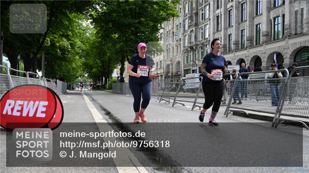 14.06.2026 - REWE Women's Run J. Mangold http://msf.ph/oto/9756318 14.06.2026 10:24:58 Ziel 10152, 10700 meine-sportfotos.de