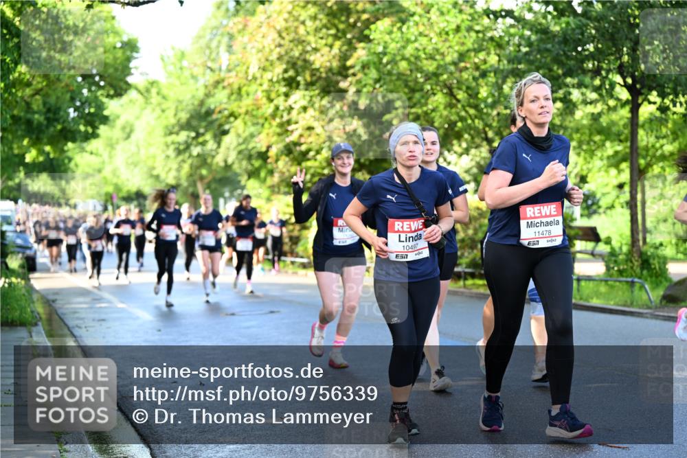 14.06.2026 - REWE Women's Run Dr. Thomas Lammeyer http://msf.ph/oto/9756339 14.06.2026 09:20:03 Laufen 10497, 7, 11478, 51 meine-sportfotos.de