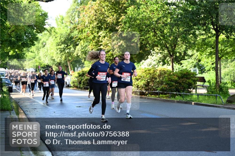 14.06.2026 - REWE Women's Run Dr. Thomas Lammeyer http://msf.ph/oto/9756388 14.06.2026 09:20:06 Laufen 171 meine-sportfotos.de