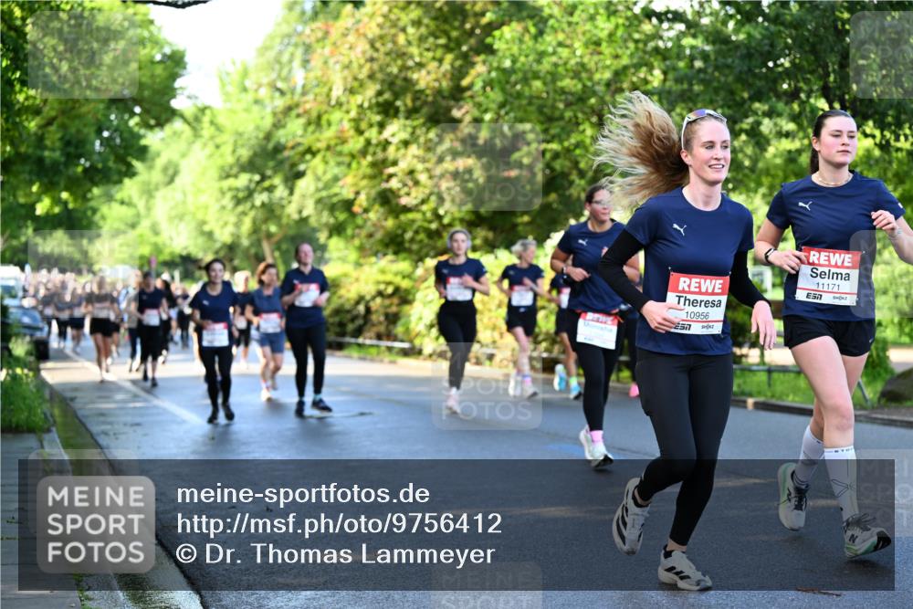 14.06.2026 - REWE Women's Run Dr. Thomas Lammeyer http://msf.ph/oto/9756412 14.06.2026 09:20:08 Laufen 10956, 11171 meine-sportfotos.de