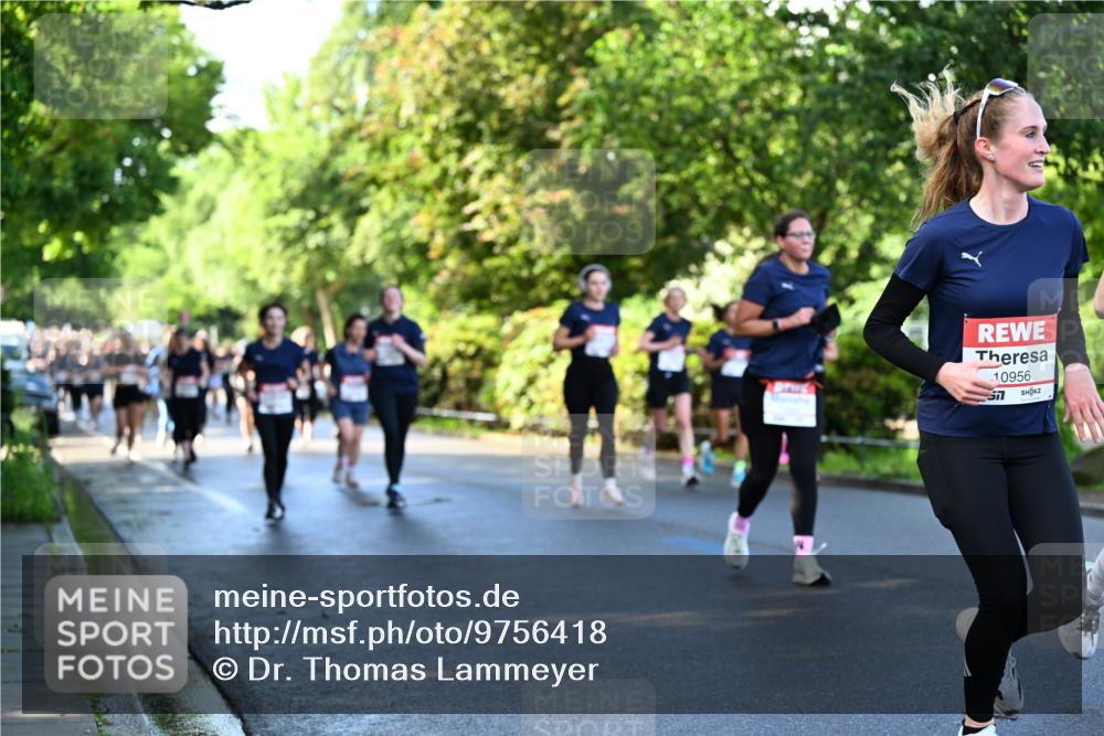 14.06.2026 - REWE Women's Run Dr. Thomas Lammeyer http://msf.ph/oto/9756418 14.06.2026 09:20:08 Laufen 10956 meine-sportfotos.de
