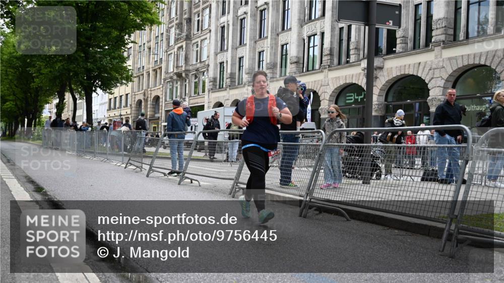 14.06.2026 - REWE Women's Run J. Mangold http://msf.ph/oto/9756445 14.06.2026 10:28:54 Ziel 10540 meine-sportfotos.de