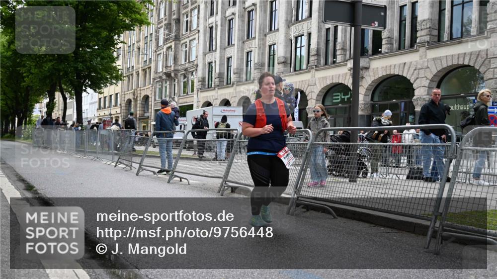 14.06.2026 - REWE Women's Run J. Mangold http://msf.ph/oto/9756448 14.06.2026 10:28:54 Ziel 10540 meine-sportfotos.de
