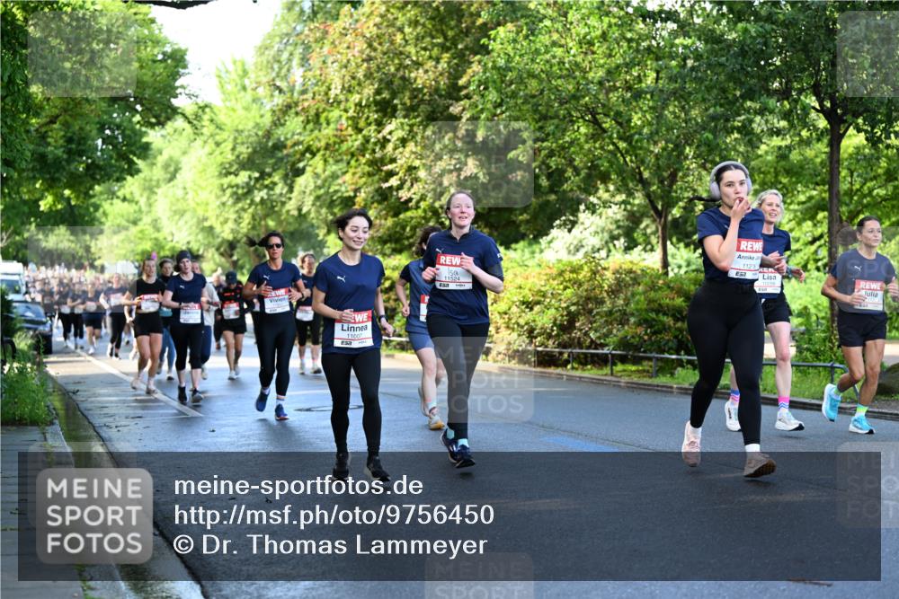 14.06.2026 - REWE Women's Run Dr. Thomas Lammeyer http://msf.ph/oto/9756450 14.06.2026 09:20:10 Laufen 11007, 11524, 112, 57 meine-sportfotos.de