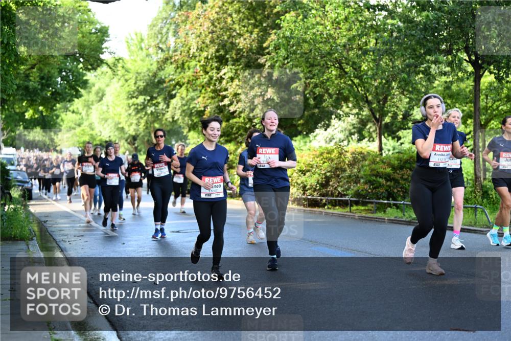 14.06.2026 - REWE Women's Run Dr. Thomas Lammeyer http://msf.ph/oto/9756452 14.06.2026 09:20:10 Laufen 115, 7, 11276 meine-sportfotos.de