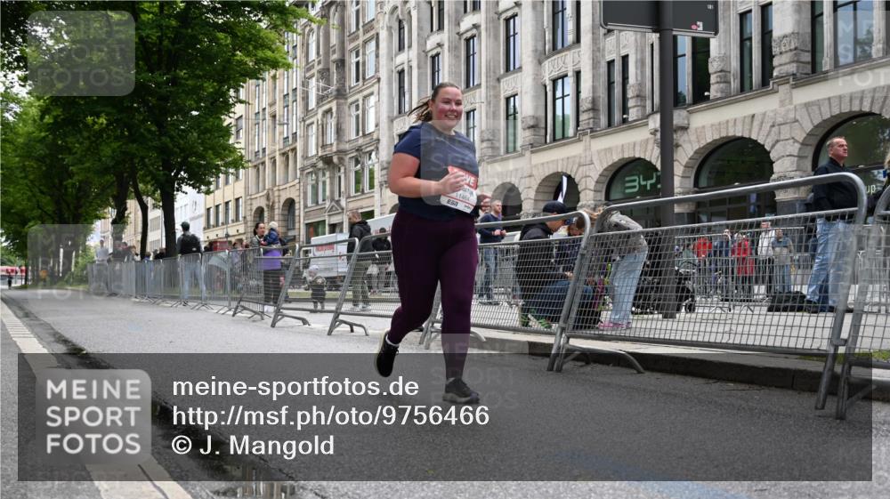 14.06.2026 - REWE Women's Run J. Mangold http://msf.ph/oto/9756466 14.06.2026 10:30:17 Ziel 11464 meine-sportfotos.de