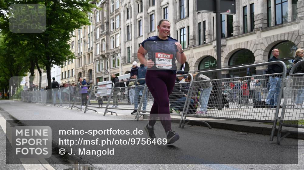 14.06.2026 - REWE Women's Run J. Mangold http://msf.ph/oto/9756469 14.06.2026 10:30:17 Ziel 11464 meine-sportfotos.de