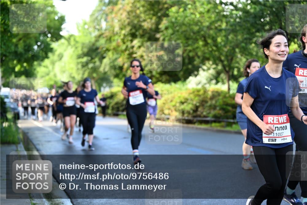 14.06.2026 - REWE Women's Run Dr. Thomas Lammeyer http://msf.ph/oto/9756486 14.06.2026 09:20:12 Laufen 11007, 115 meine-sportfotos.de