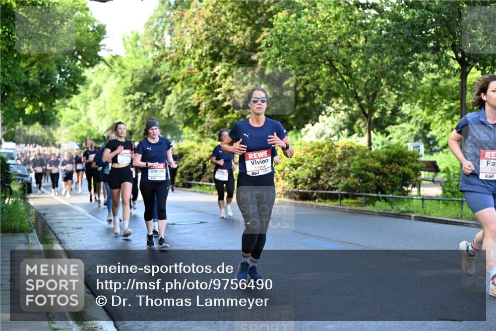 14.06.2026 - REWE Women's Run Dr. Thomas Lammeyer http://msf.ph/oto/9756490 14.06.2026 09:20:13 Laufen 11163, 114, 7 meine-sportfotos.de