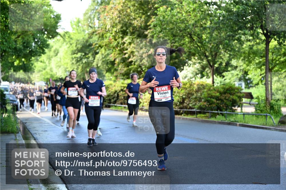 14.06.2026 - REWE Women's Run Dr. Thomas Lammeyer http://msf.ph/oto/9756493 14.06.2026 09:20:13 Laufen 11163 meine-sportfotos.de