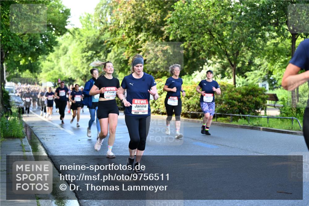 14.06.2026 - REWE Women's Run Dr. Thomas Lammeyer http://msf.ph/oto/9756511 14.06.2026 09:20:14 Laufen 11225, 10671, 57 meine-sportfotos.de