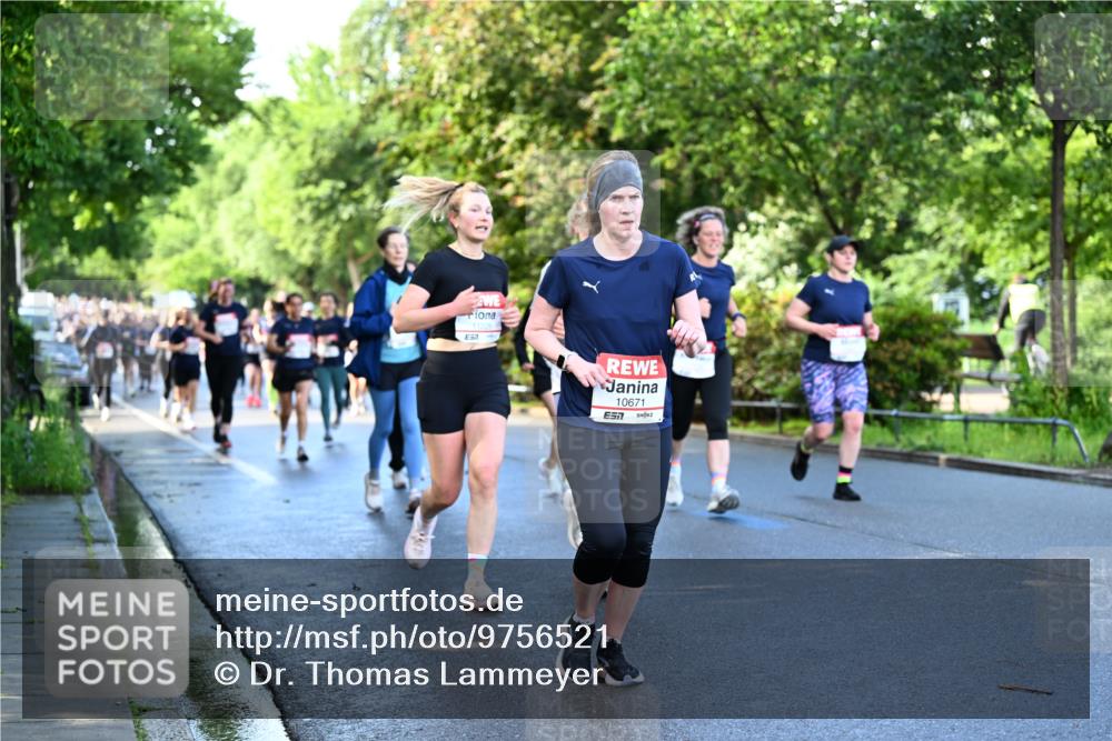 14.06.2026 - REWE Women's Run Dr. Thomas Lammeyer http://msf.ph/oto/9756521 14.06.2026 09:20:15 Laufen 11225, 10671, 7 meine-sportfotos.de