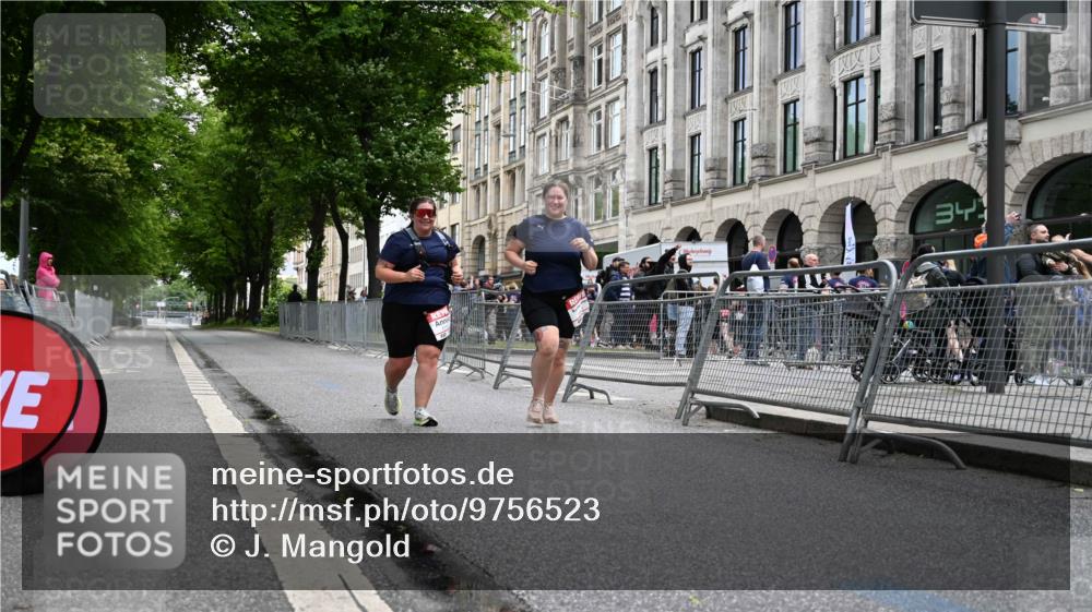 14.06.2026 - REWE Women's Run J. Mangold http://msf.ph/oto/9756523 14.06.2026 10:32:43 Ziel 10873, 11117 meine-sportfotos.de