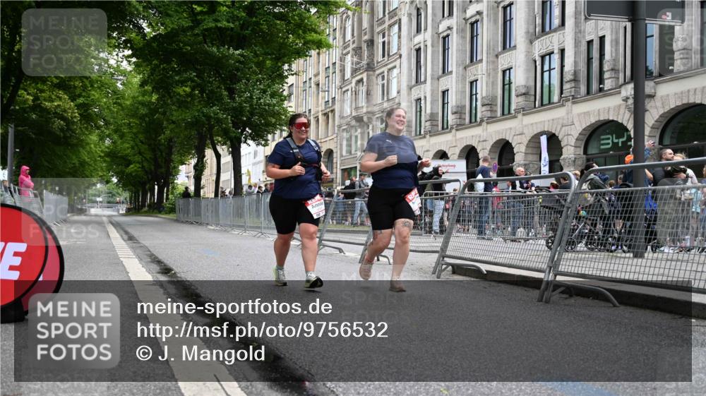 14.06.2026 - REWE Women's Run J. Mangold http://msf.ph/oto/9756532 14.06.2026 10:32:43 Ziel 10873, 11117 meine-sportfotos.de